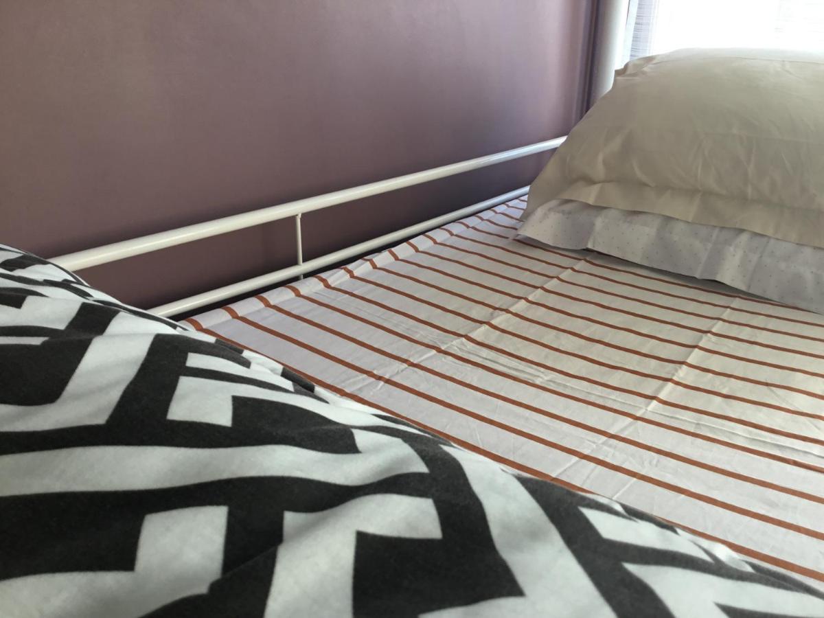 Just For Sleep-Daily Stay 20H To 10H Apres Votre Arrivee Dans Le Batiment D'Entree, Contact I'Hote Via Le Message Ici De Reservation Pour L'Enregistrement I'Entree Dans La Propriete Sans I'Approbation Est Interdite-Resevation D'Un Tiers Est Inaccepta Bobigny Exterior foto